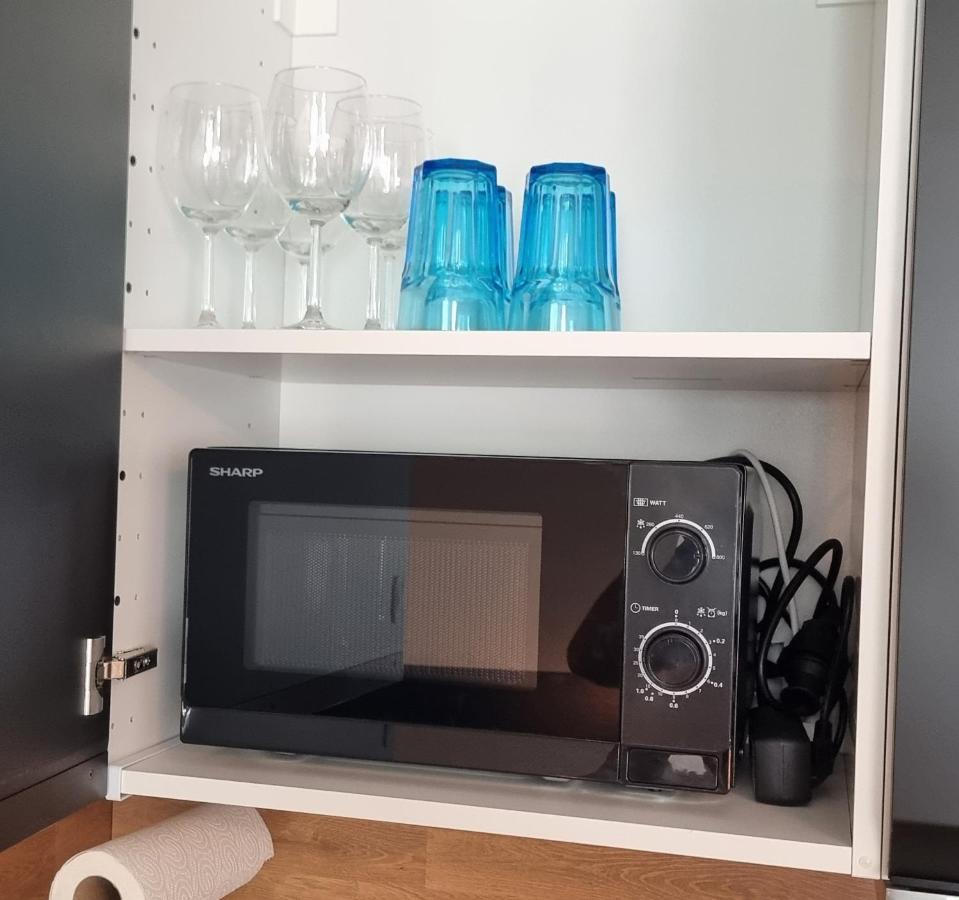 Federnest - Luxus-Studio - Kingsize Boxspringbett - Home-Office Mit Monitor Und Drucker - 11 Min Hbf 뒤스부르크 외부 사진