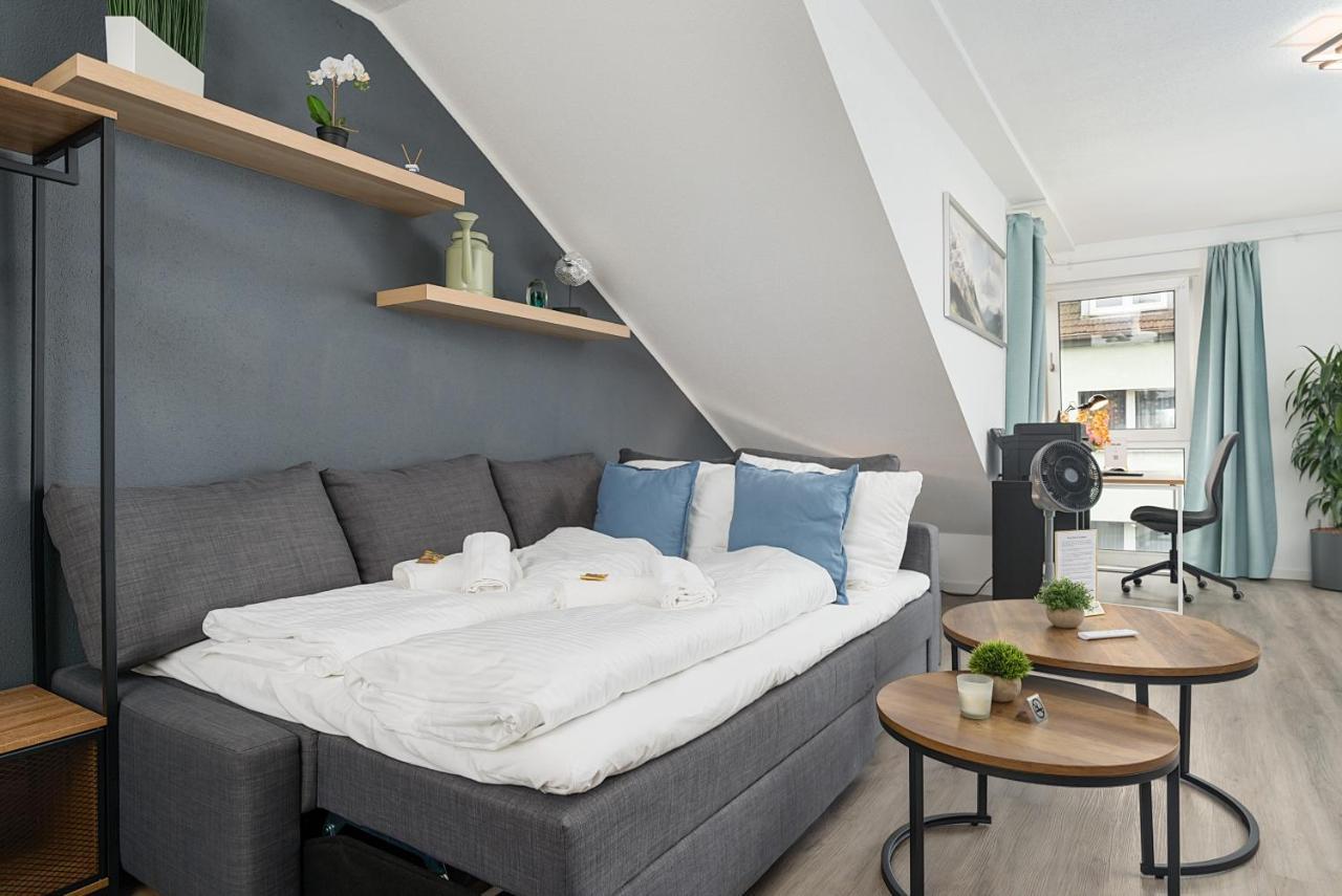 Federnest - Luxus-Studio - Kingsize Boxspringbett - Home-Office Mit Monitor Und Drucker - 11 Min Hbf 뒤스부르크 외부 사진